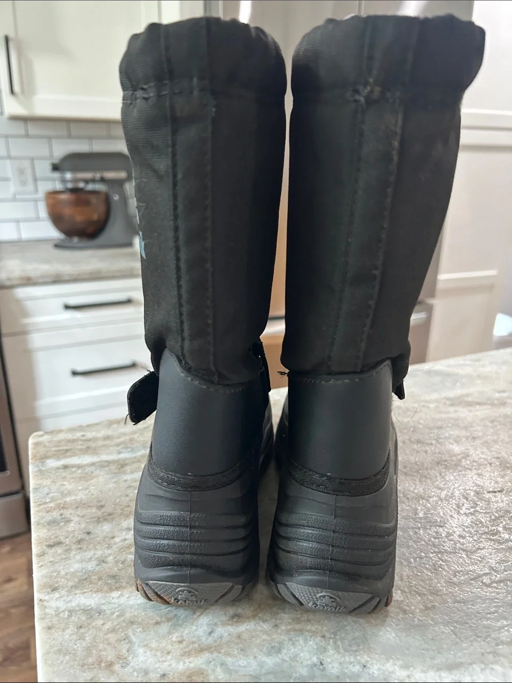 Kamik Kids Black Snow Boots size 4